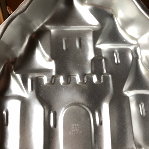 Vintage Wilton Cake pan Princess Castle 1998 - Picture 5 of 6